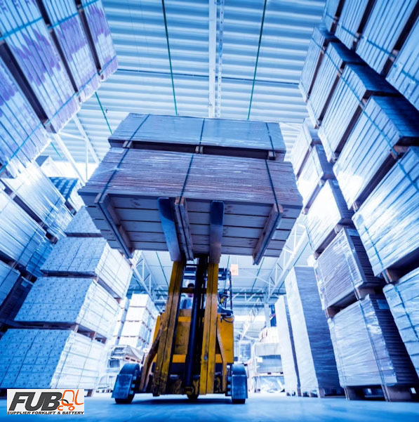 یک لیفتراک چقدر بار میتواند بلند کند؟